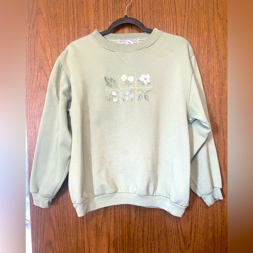 women’s vintage green sweater . Size medium